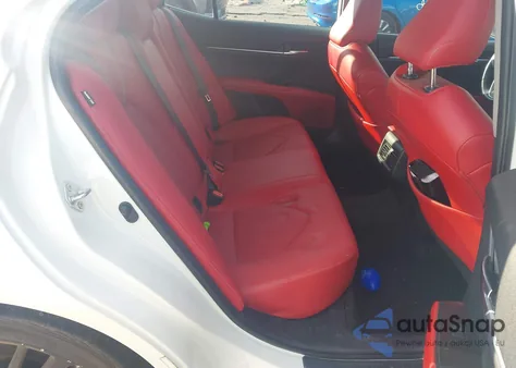 2022 Toyota Camry Xse z USA, uszkodzony, nr VIN 4T1K61AK7NU010050